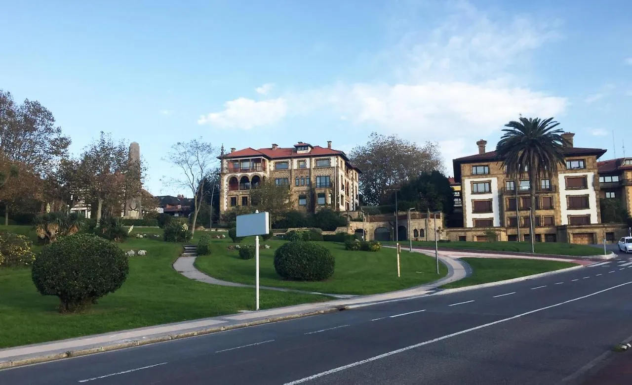 Getxo Garden Houses - Grand Chalet Villa Casa vacanze