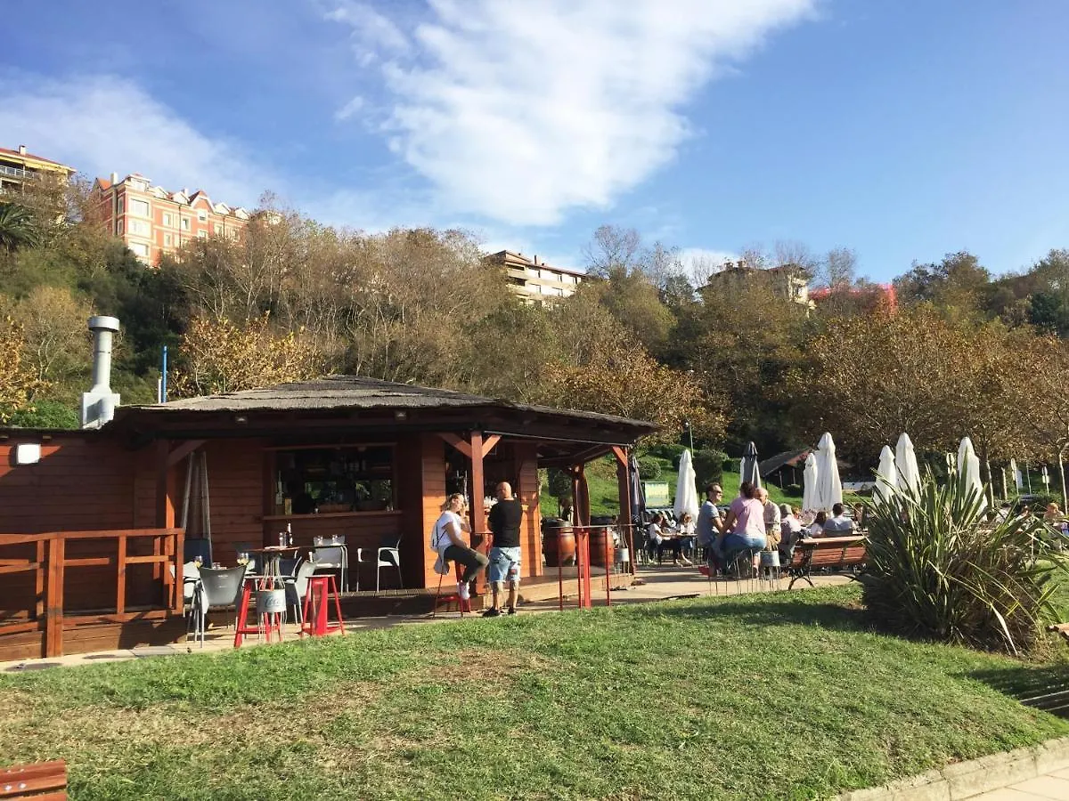 Getxo Garden Houses - Grand Chalet Villa